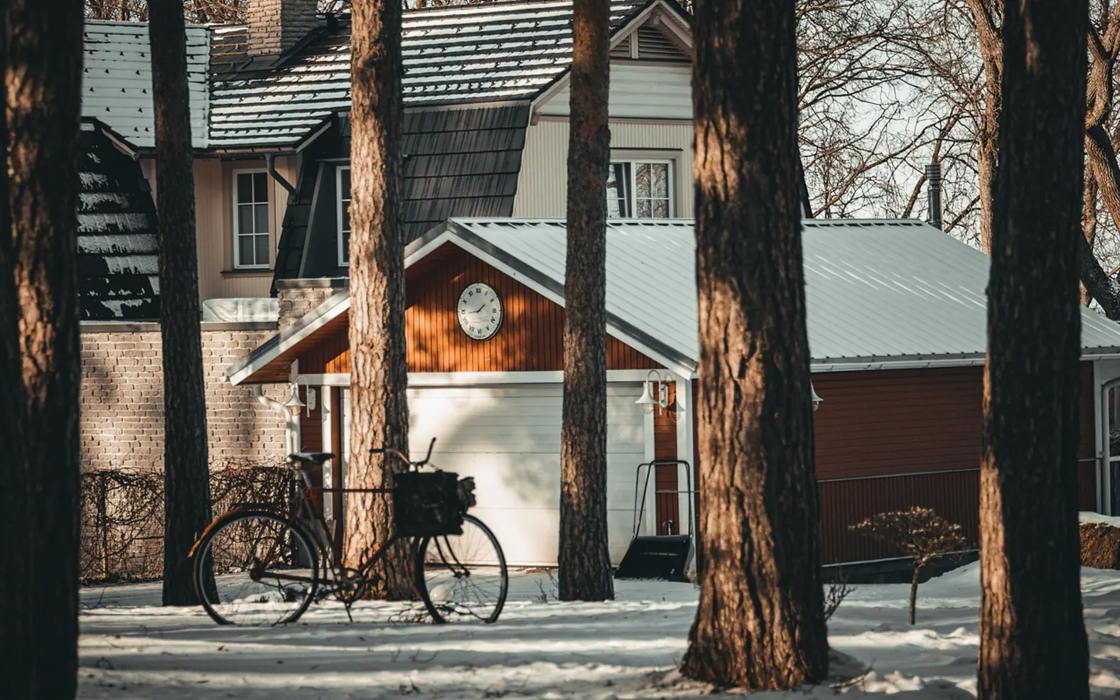 Winter, tallinn and houses